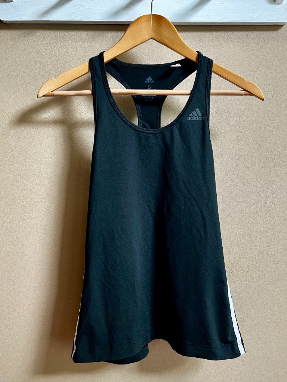 Adidas Climalite Black Racerback Athletic Tank Top - Size Small